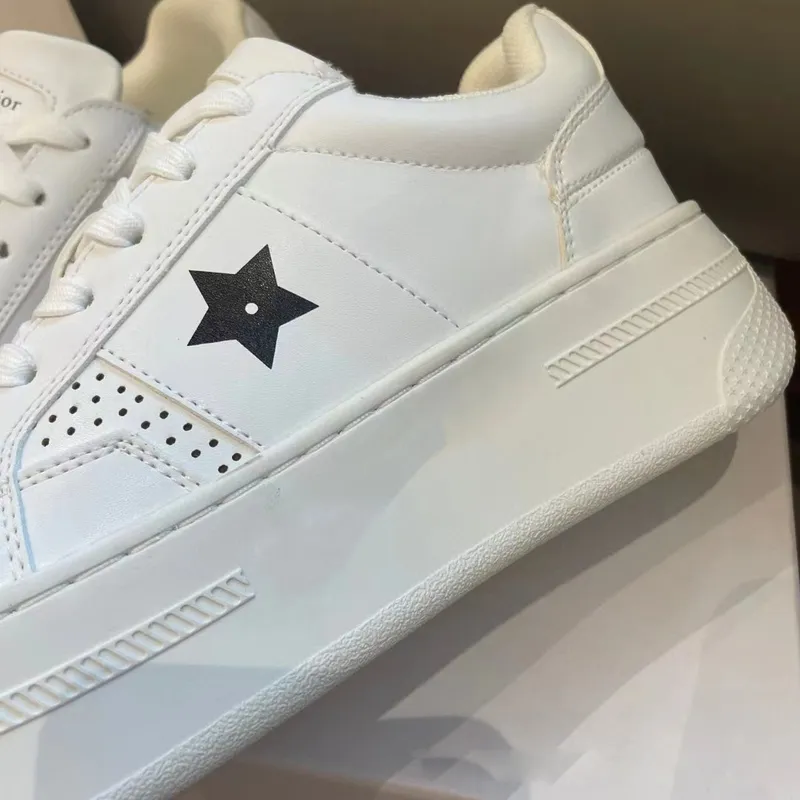 2024 zapatos de diseñador nuevos zapatos casuales para mujeres espesas con el suela zapatos deportivos sports genuinos casuales 