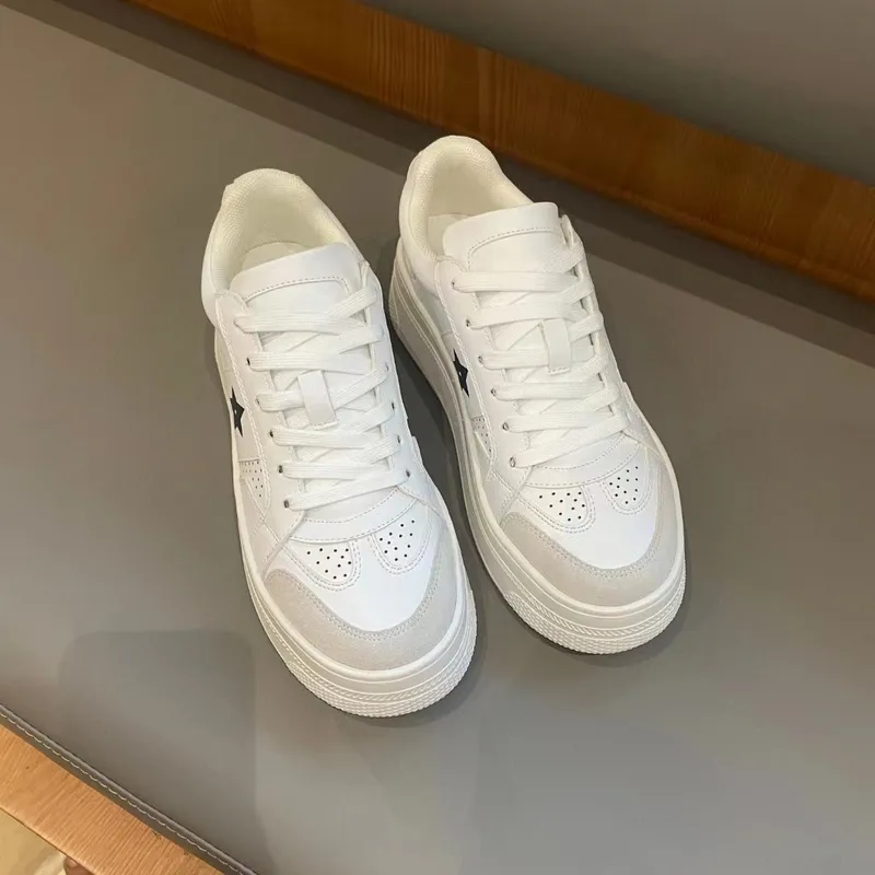 2024 zapatos de diseñador nuevos zapatos casuales para mujeres espesas con el suela zapatos deportivos sports genuinos casuales 