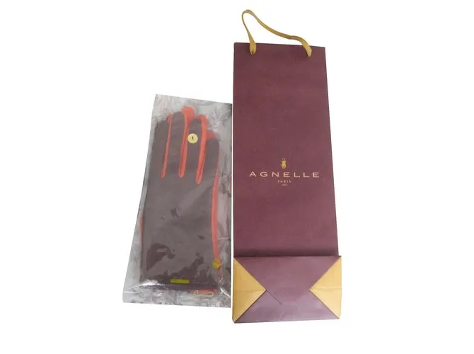 Agnelle Guantes Castaño 