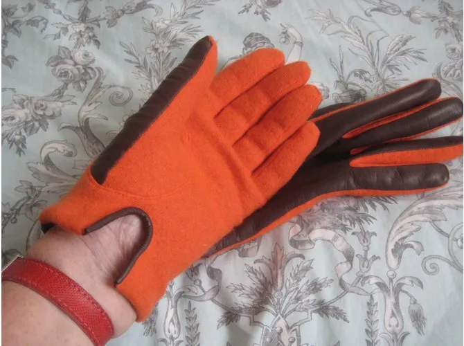 Agnelle Guantes Castaño 