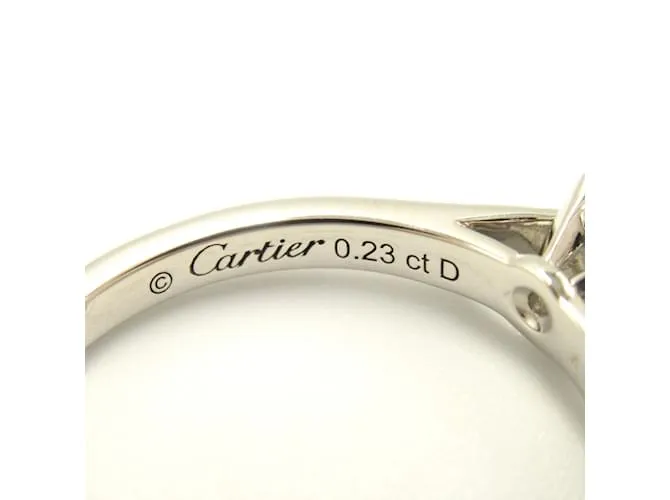 Anillo de diamante solitario Cartier 1895 