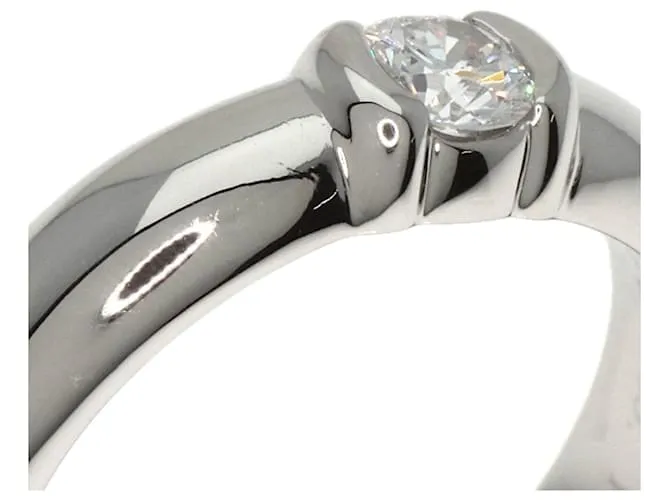 Anillo de diamante solitario Dots de Tiffany & Co. 