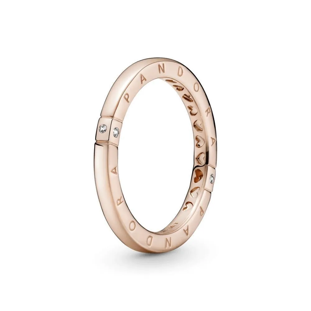 Anillo logo Pandora Rose con circonita cúbica transparente