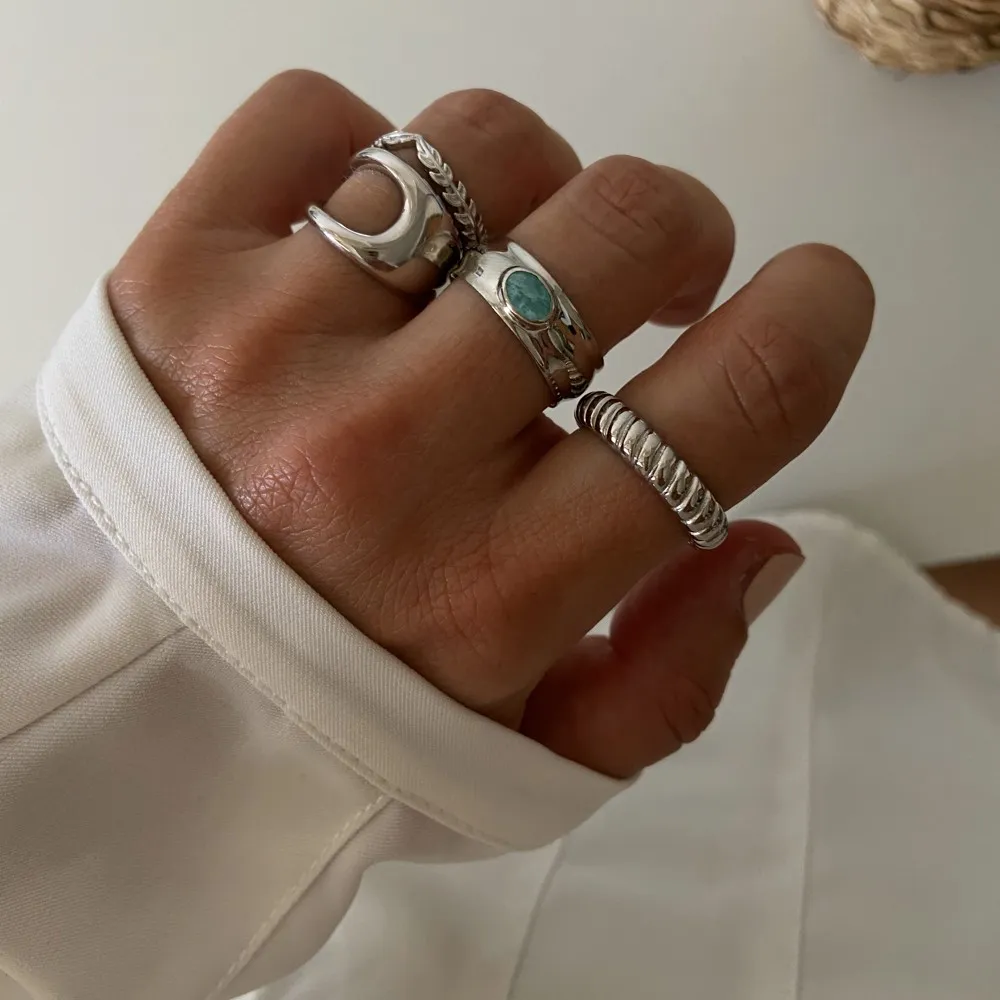 Anillo Mirta
