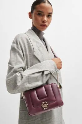 Bolso cruzado guateado con monograma Double B metálico