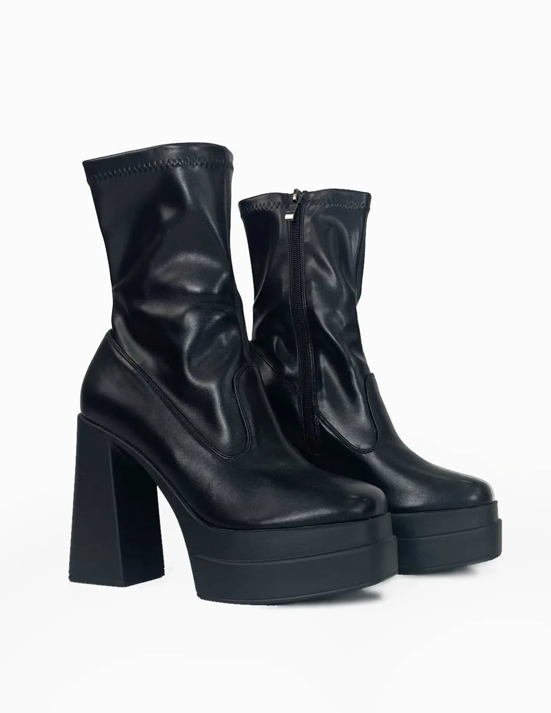 Botin con doble plataforma negro caña elastica