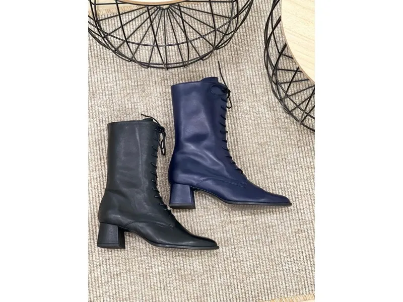 BOTÍN DE TACÓN CON CORDONES R5271 RAGAZZA CALZADOS ROLDAN EN COLOR AZUL O NEGRO