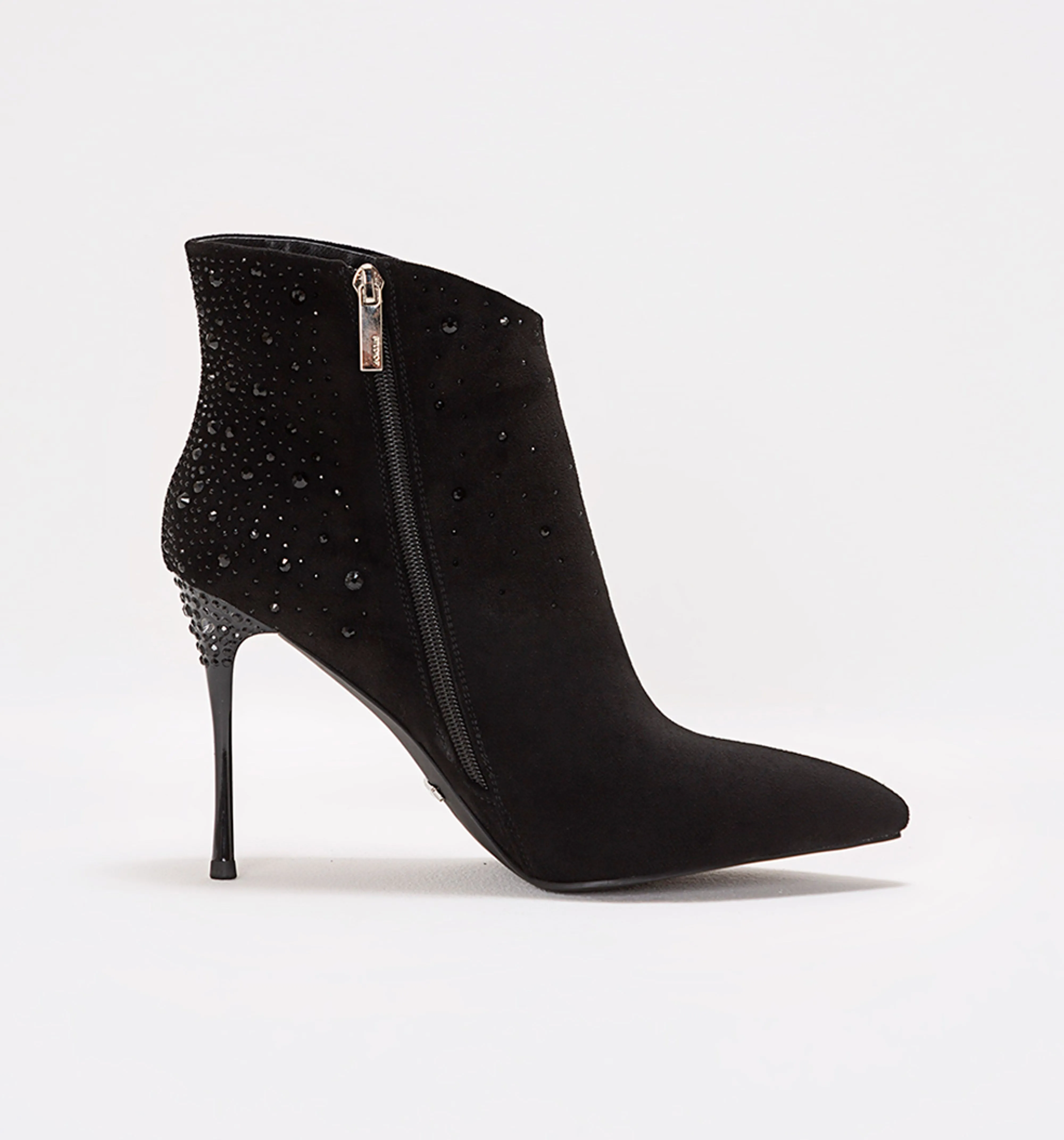 Botín en suede tacón puntilla con crista