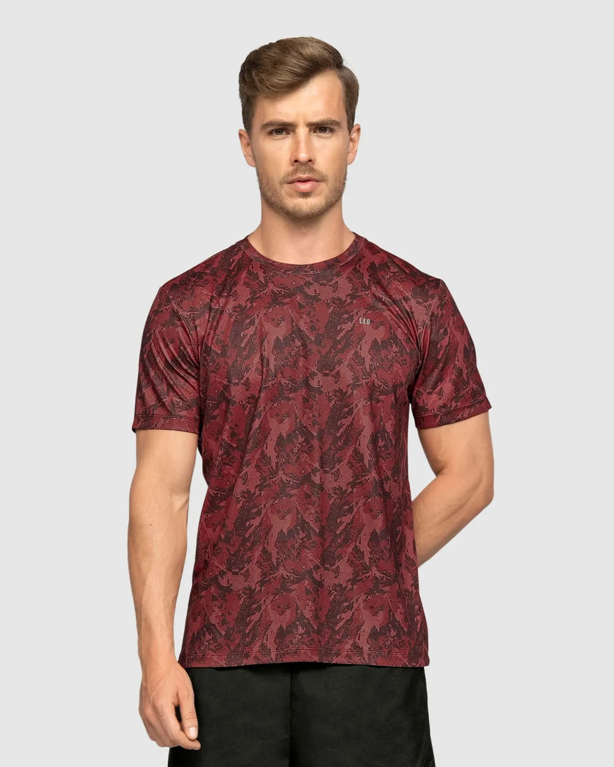 Camiseta deportiva masculina con tecnología de secado rápido