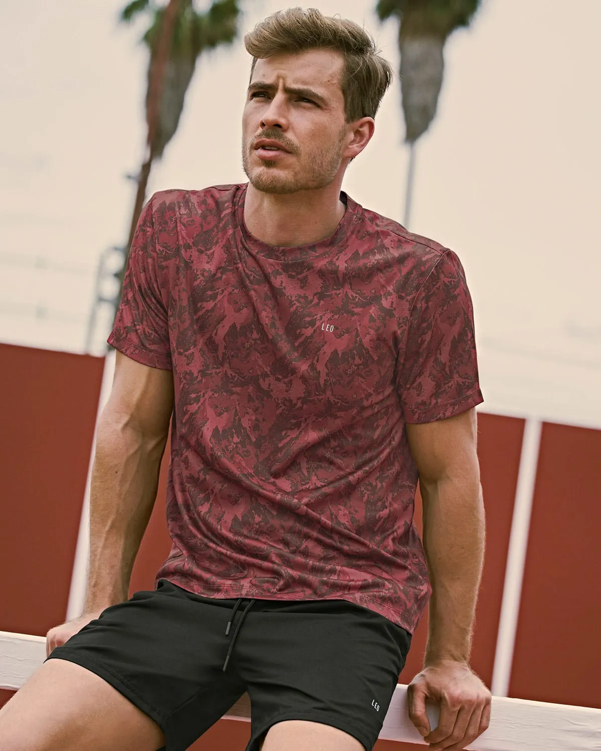 Camiseta deportiva masculina con tecnología de secado rápido