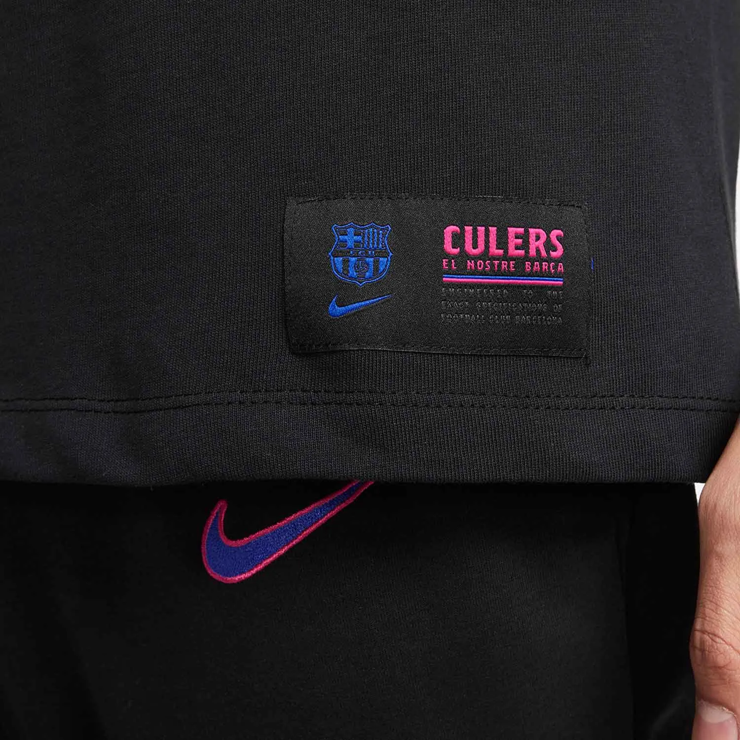 Camiseta Nike Barcelona Travel District Rising