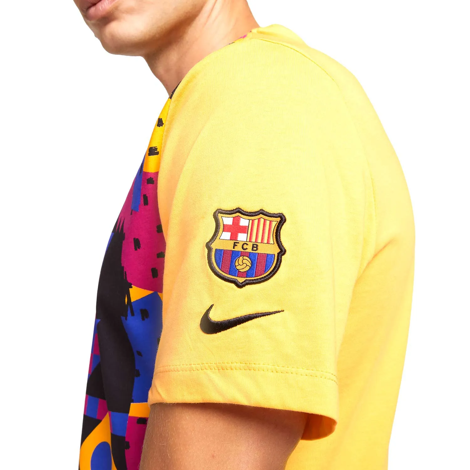 Camiseta Nike Barcelona Voice District Rising