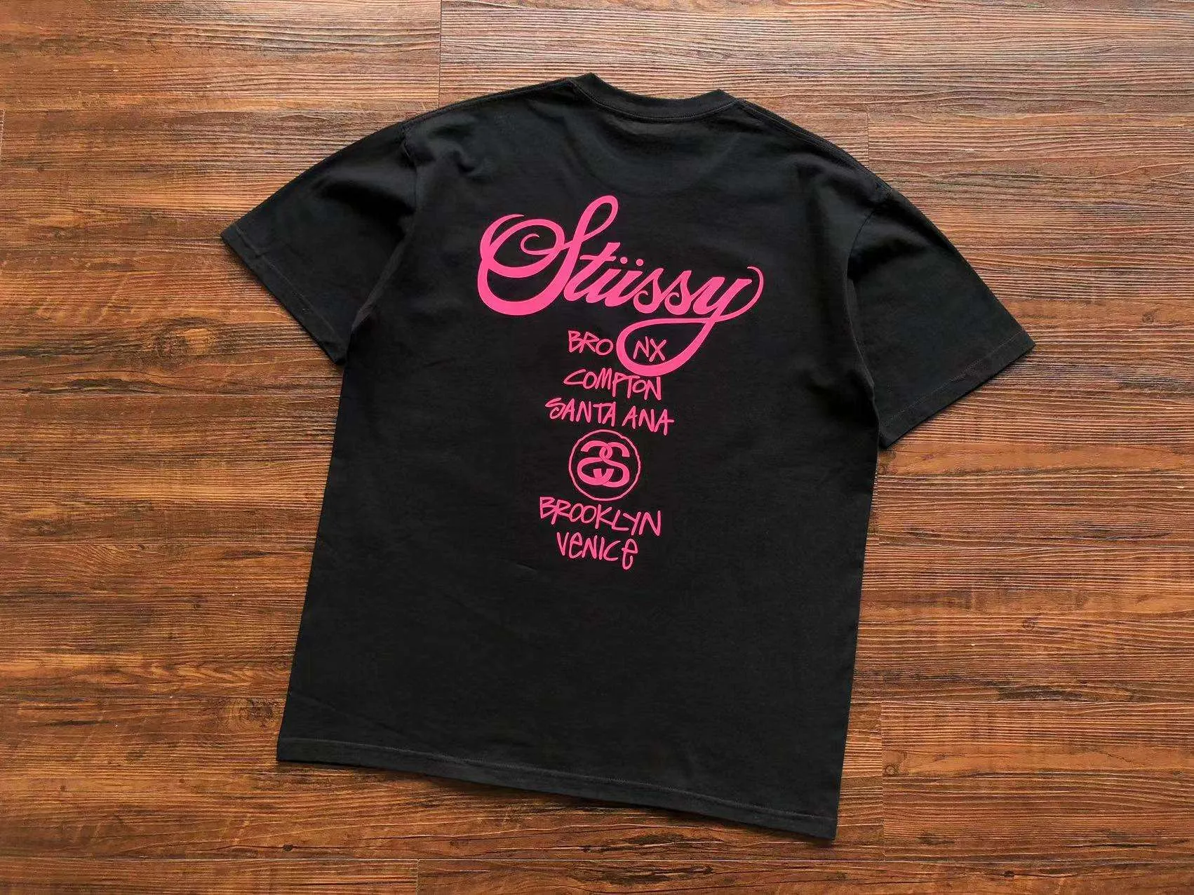 Camiseta Stussy – World Tour