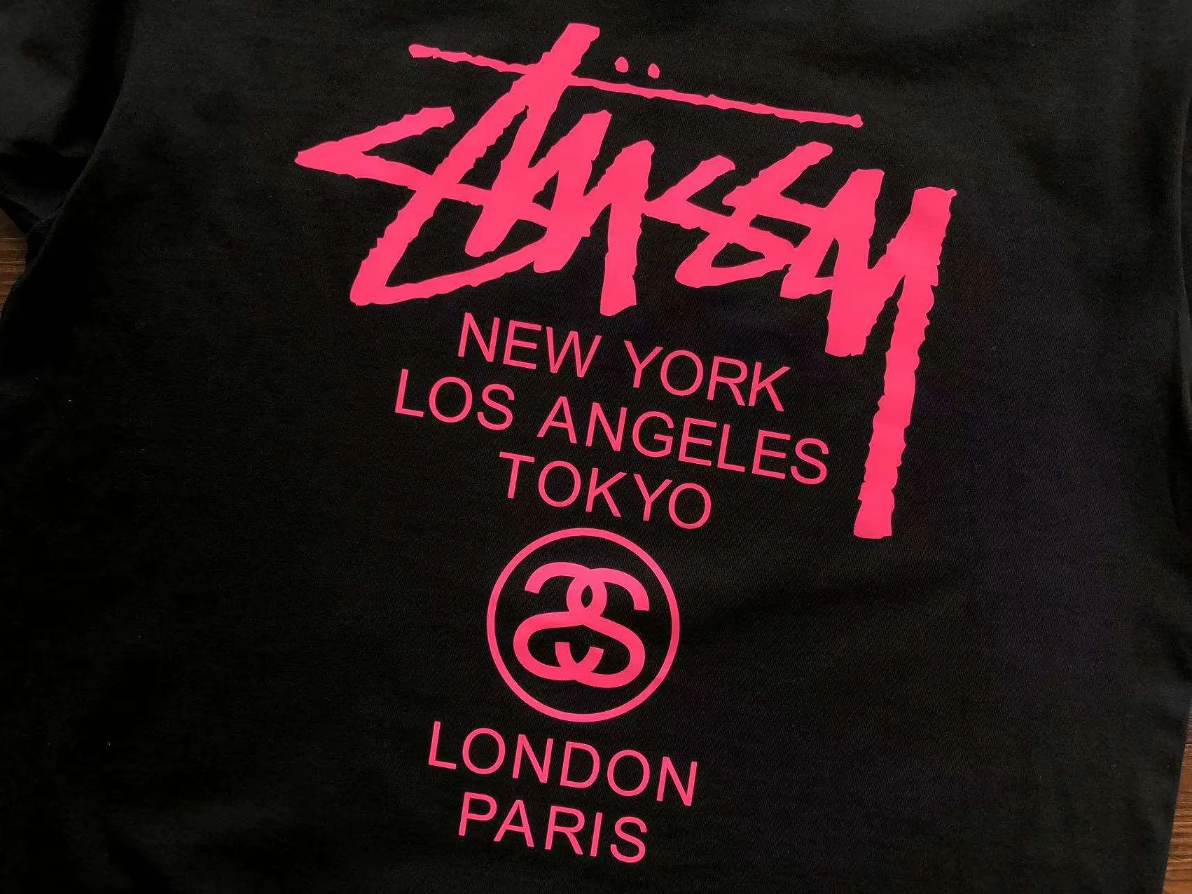 Camiseta Stussy – World Tour