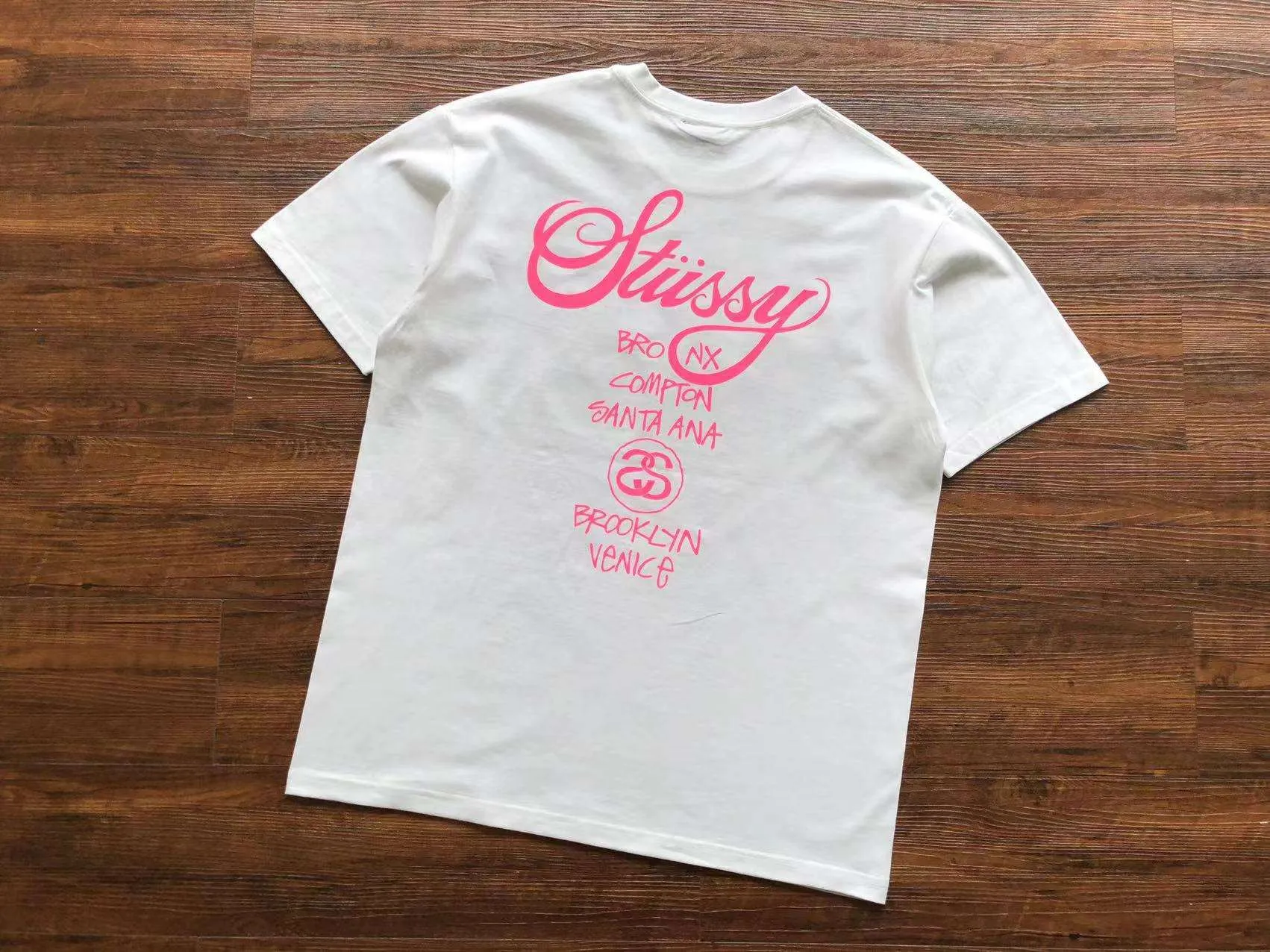 Camiseta Stussy – World Tour
