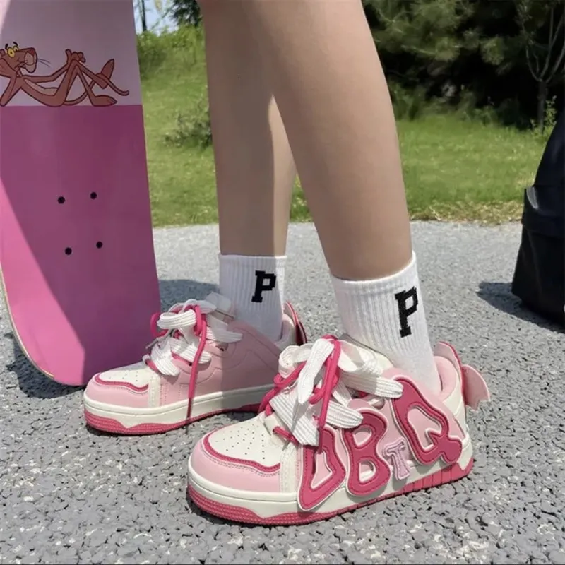 Dad's Women's 2023 NUEVO Autumn Sole Sole Elevated Instagram Fashion Versátiles Versátiles deportivos casuales zapatos