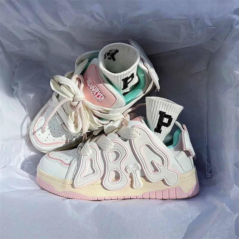 Dad's Women's 2023 NUEVO Autumn Sole Sole Elevated Instagram Fashion Versátiles Versátiles deportivos casuales zapatos