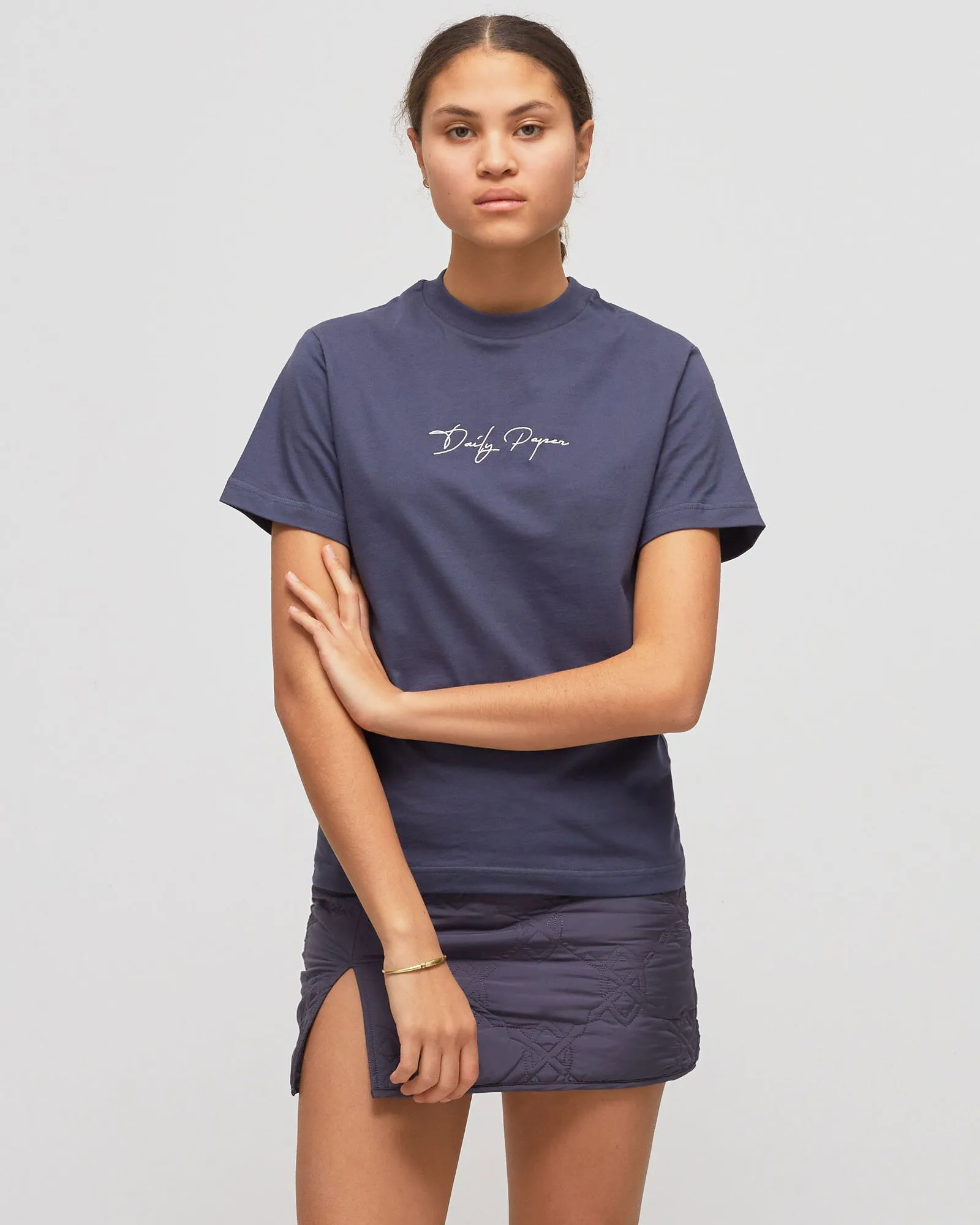 DAILY PAPER Esy Script Tee