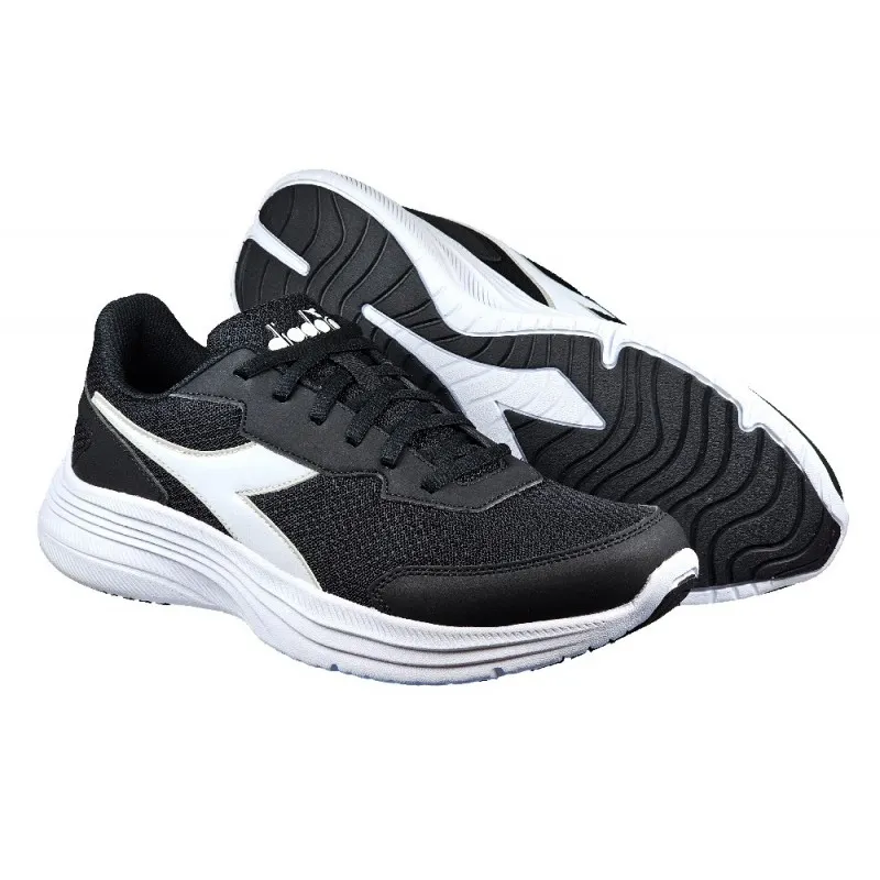 DIADORA EAGLE 7 BLACK/WHITE 101.180238 C7406