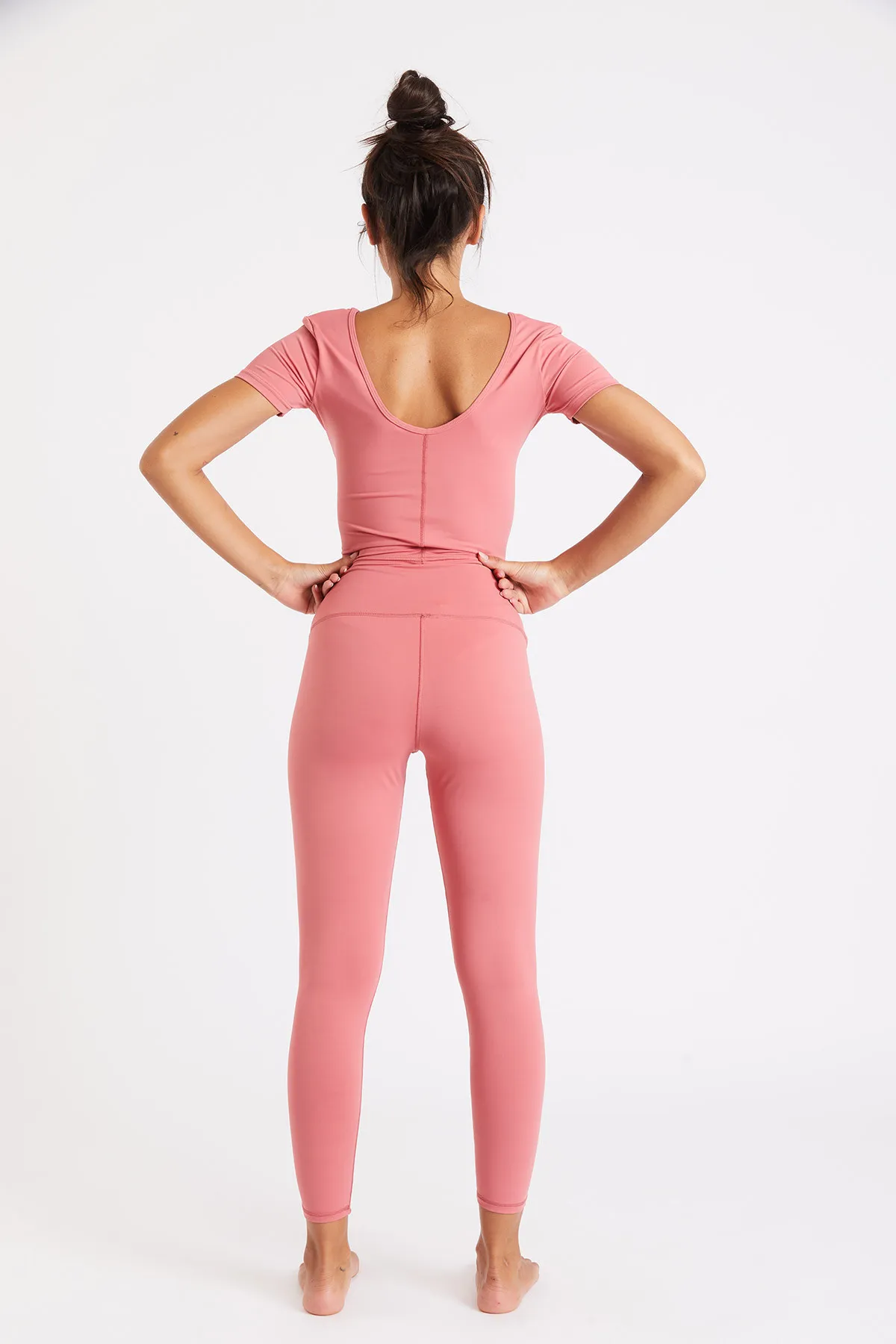 Eagle Wellness pink sports leggings