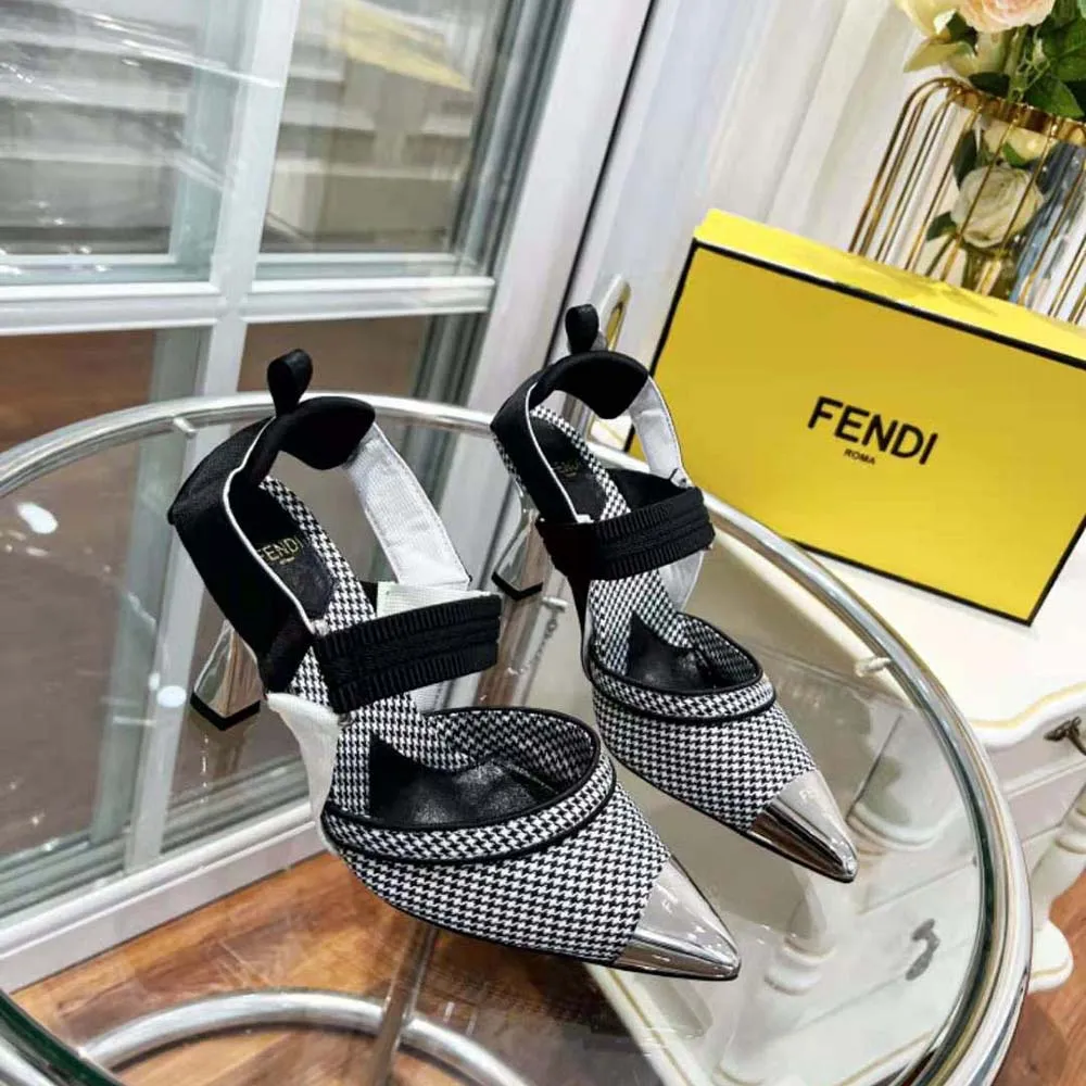 Fendi Mujer Colibru00ec Zapatos Slingback De Tacón Alto En Tejido De Pata De Gallo Negro