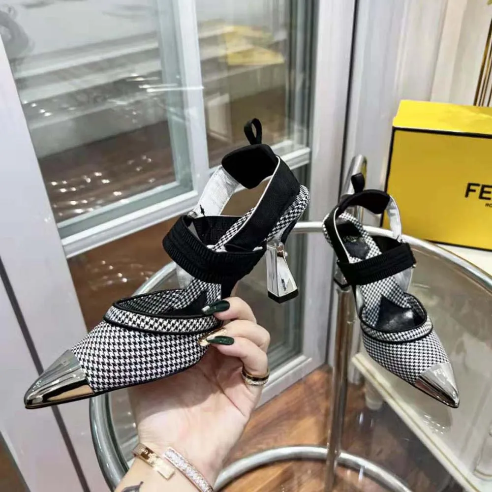 Fendi Mujer Colibru00ec Zapatos Slingback De Tacón Alto En Tejido De Pata De Gallo Negro