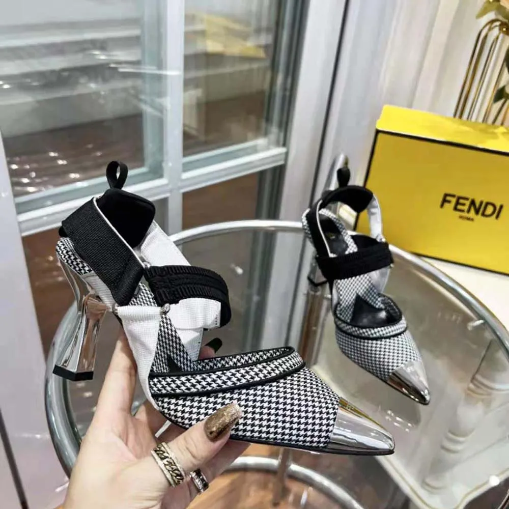Fendi Mujer Colibru00ec Zapatos Slingback De Tacón Alto En Tejido De Pata De Gallo Negro
