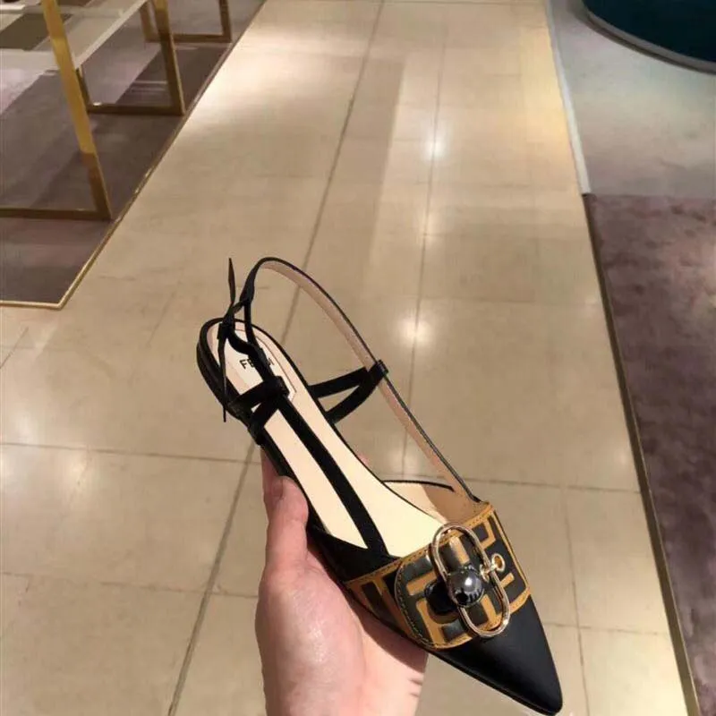 Fendi Mujer Zapatos Slingbacks De Cuero Negro