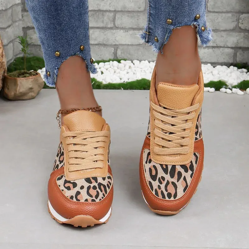 Hot Selling Leopard Women's Sports Shoes, Ligera Vulcanizado cómodo Lace suave Azlados para mujeres, zapatos deportivos al 