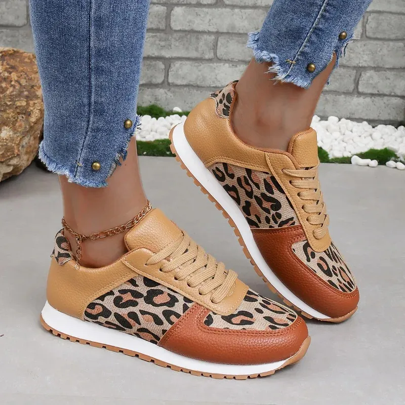 Hot Selling Leopard Women's Sports Shoes, Ligera Vulcanizado cómodo Lace suave Azlados para mujeres, zapatos deportivos al 