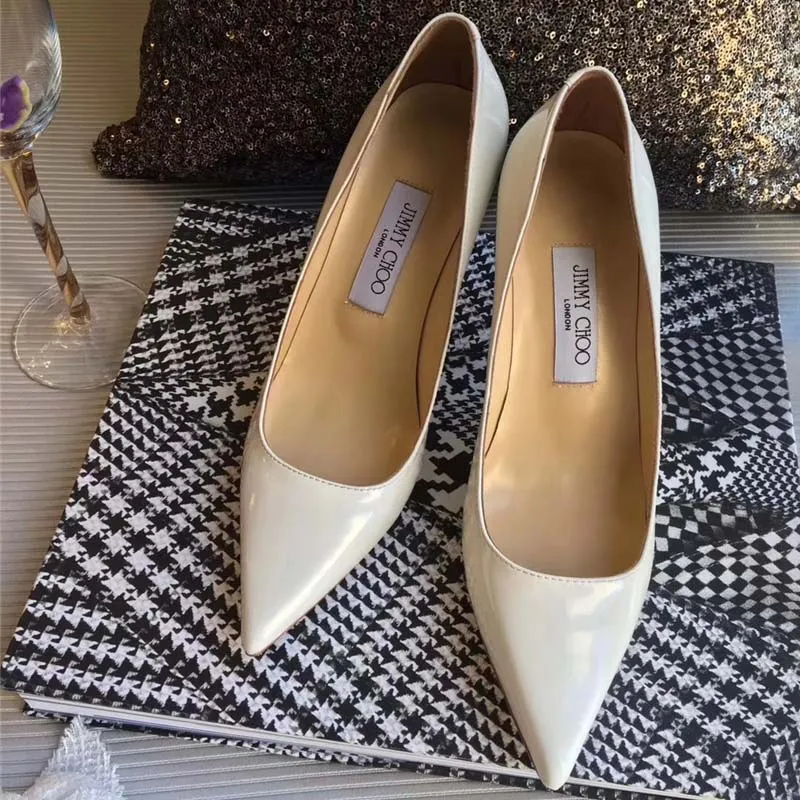 JIMMY CHOO MUJER ROMY 85 ZAPATOS DE TACóN PUNTIAGUDO DE CHAROLBLANCO