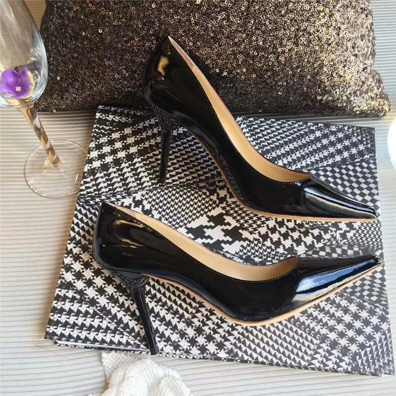 JIMMY CHOO MUJER ROMY 85 ZAPATOS DE TACóN PUNTIAGUDO DE CHAROLNEGRO