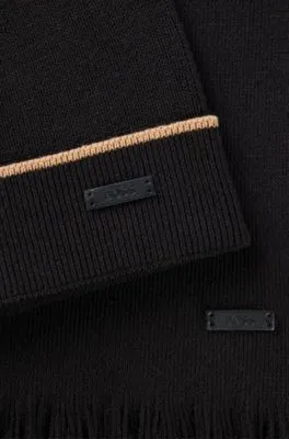 Juego de bufanda y gorro de punto raschel en caja de regalo