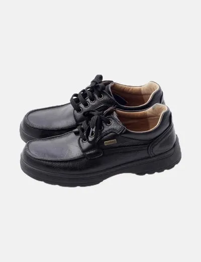 Luisetti Zapato negro cordones
