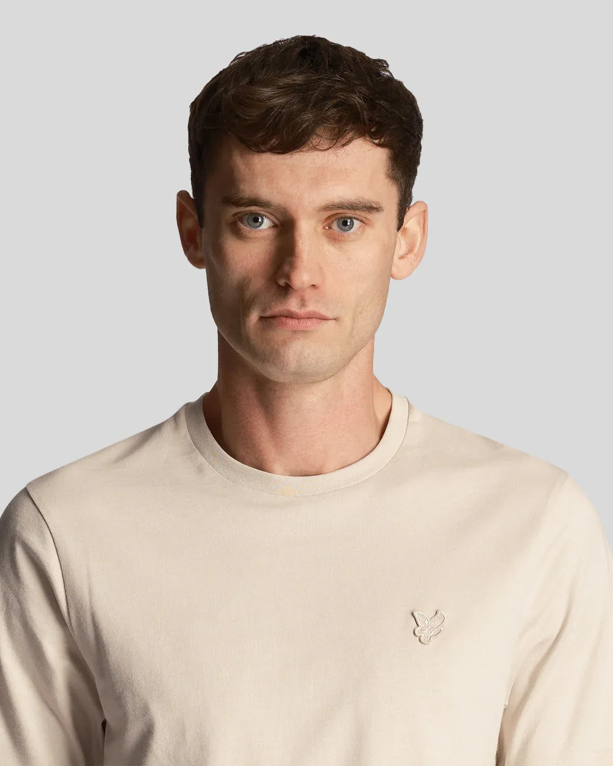 LYLE & SCOTT TONAL EAGLE TEE COVE