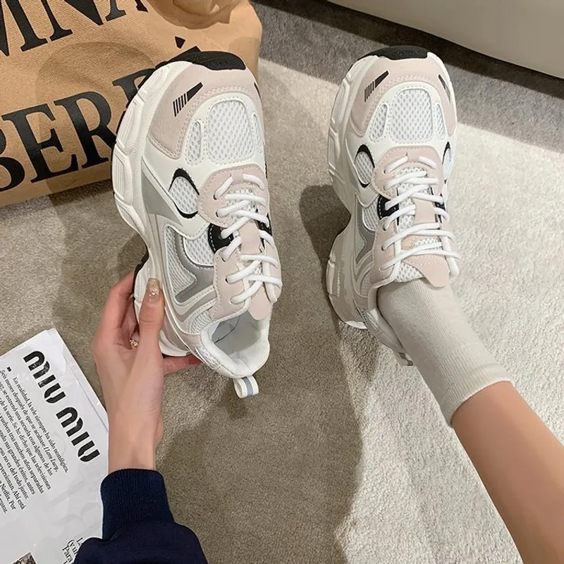 Mesh zapatos deportivos transpirables, nuevos zapatos para mujeres casuales de mujer tejida de moscas, zapatos de mujer de moda 