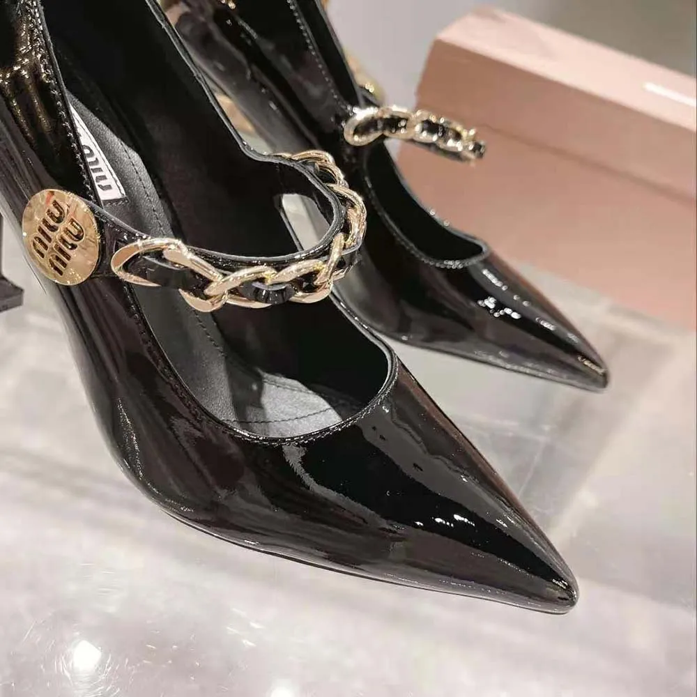 MIU MIU ZAPATOS DE SALóN MUJER DE CHAROL CON TACóN DE 85 MM DE ALTURANEGRO