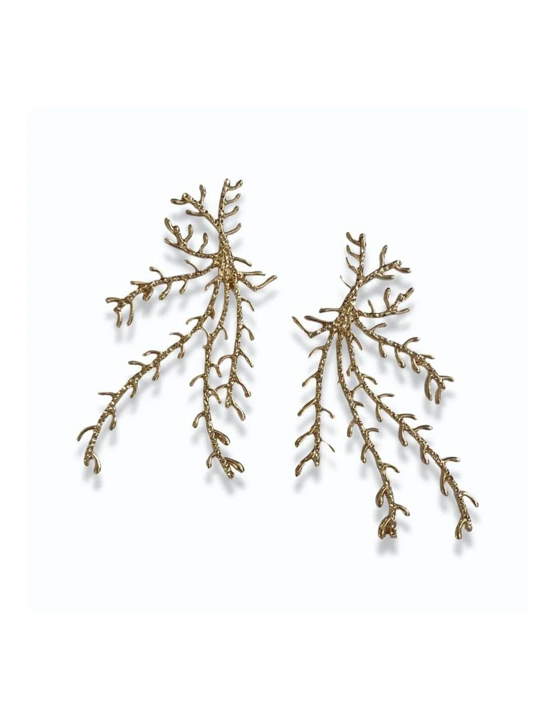 PENDIENTES CON DETALLE DE CORAL SOHO MADRID