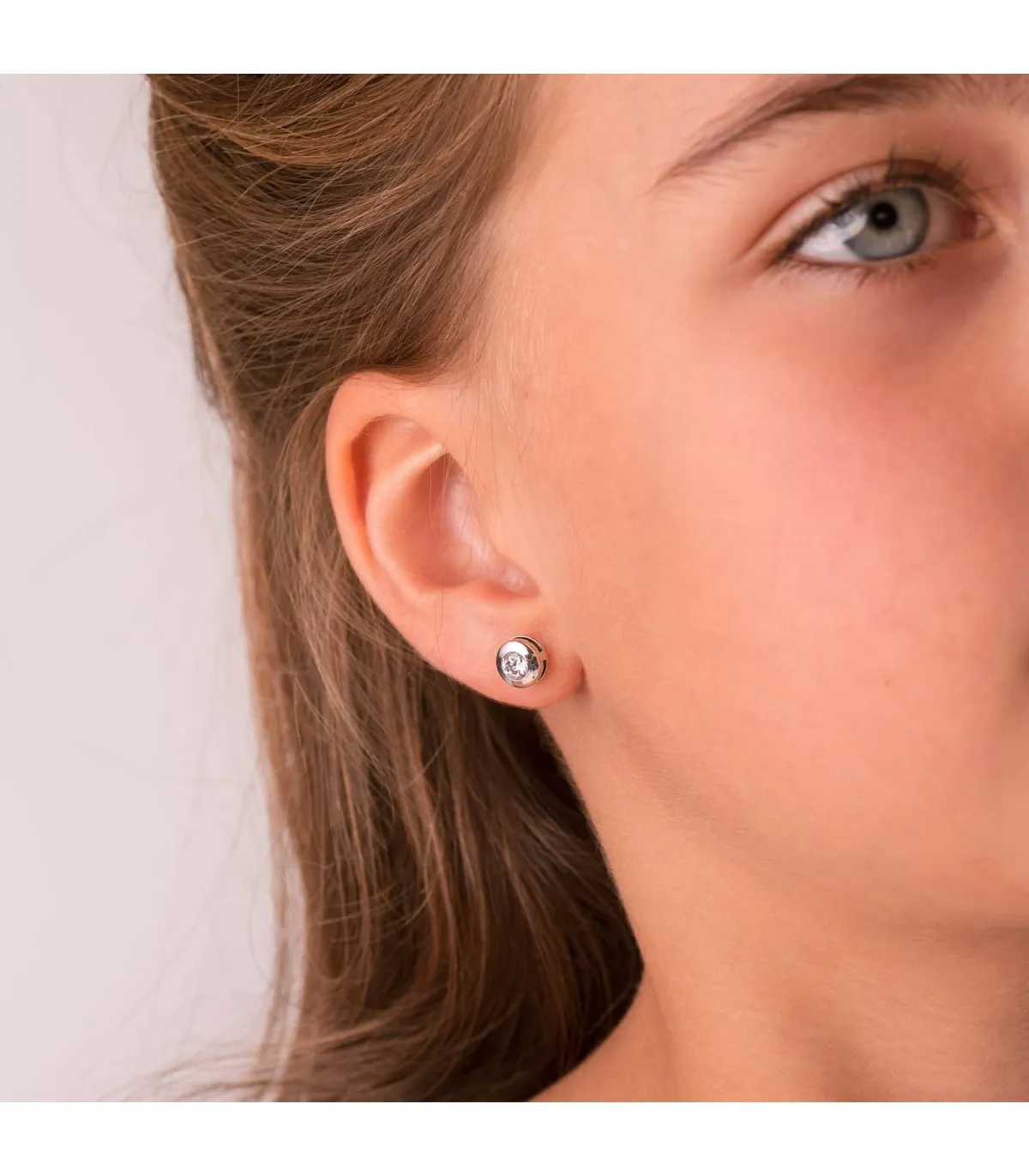 Pendientes Mercedes 6.5 mm 18 Ktes