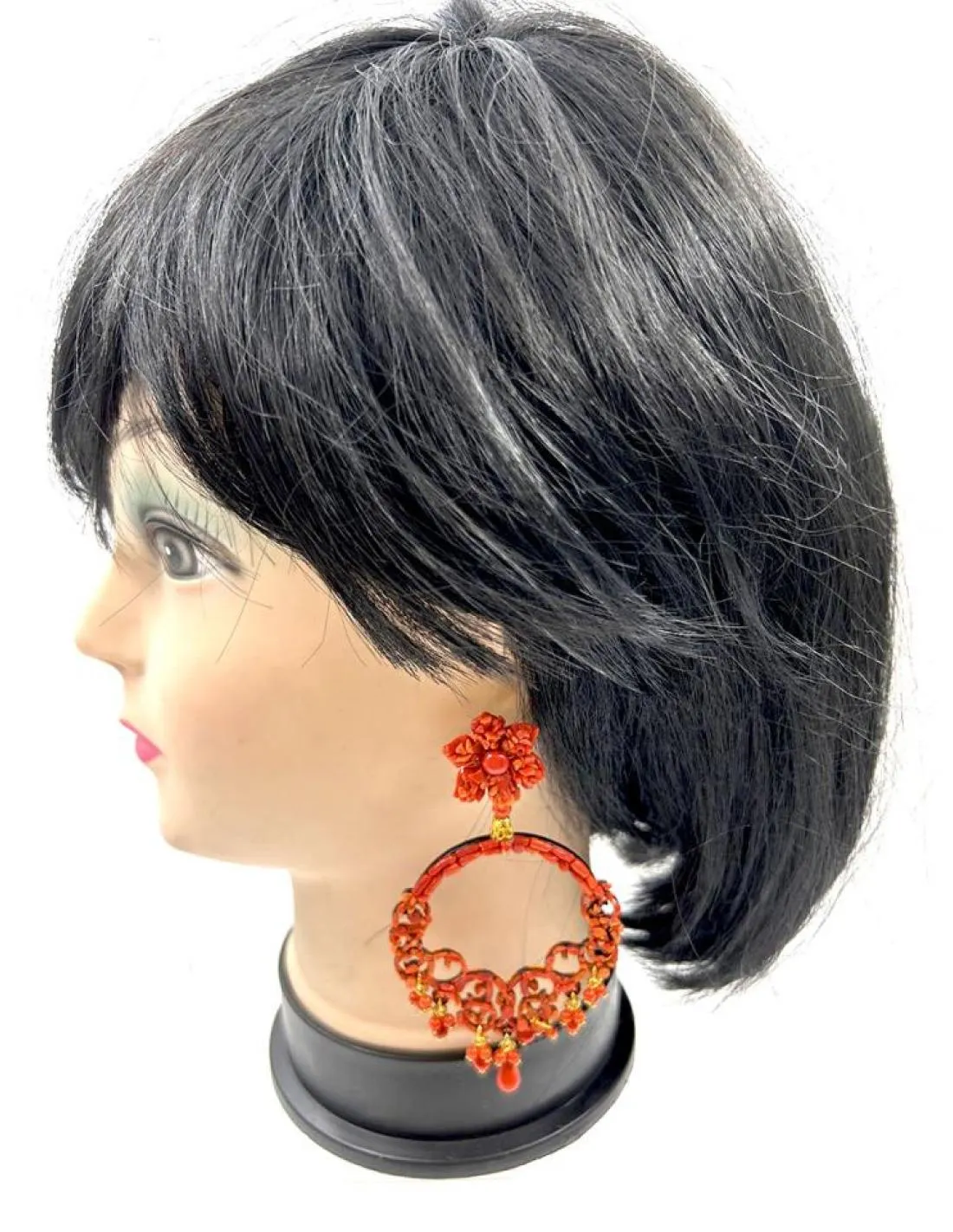 PENDIENTES ROJOS DE CORAL AROS LIGEROS CON FLORES