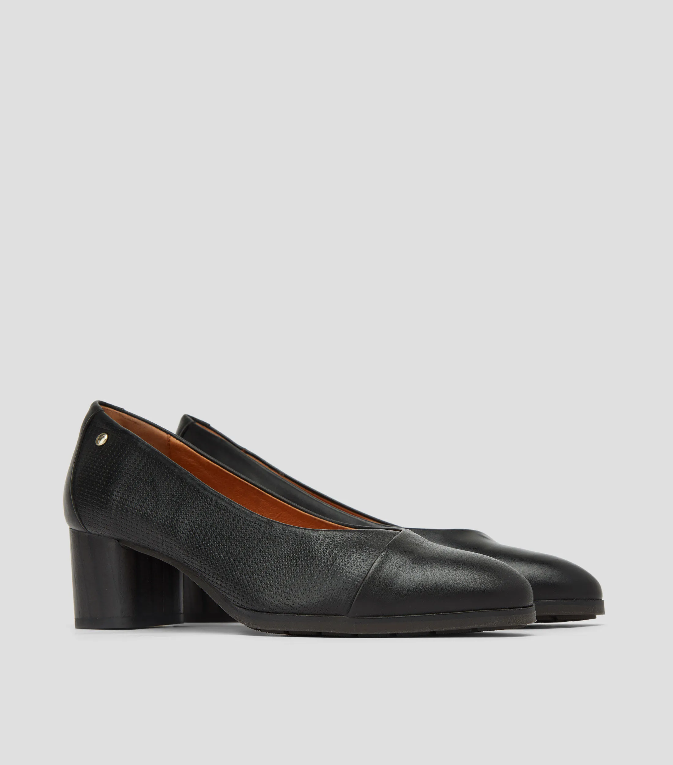 Pikolinos Zapatos de Vestir Oxford Calafat en Piel de Tacón Bajo Media Luna Mujer
