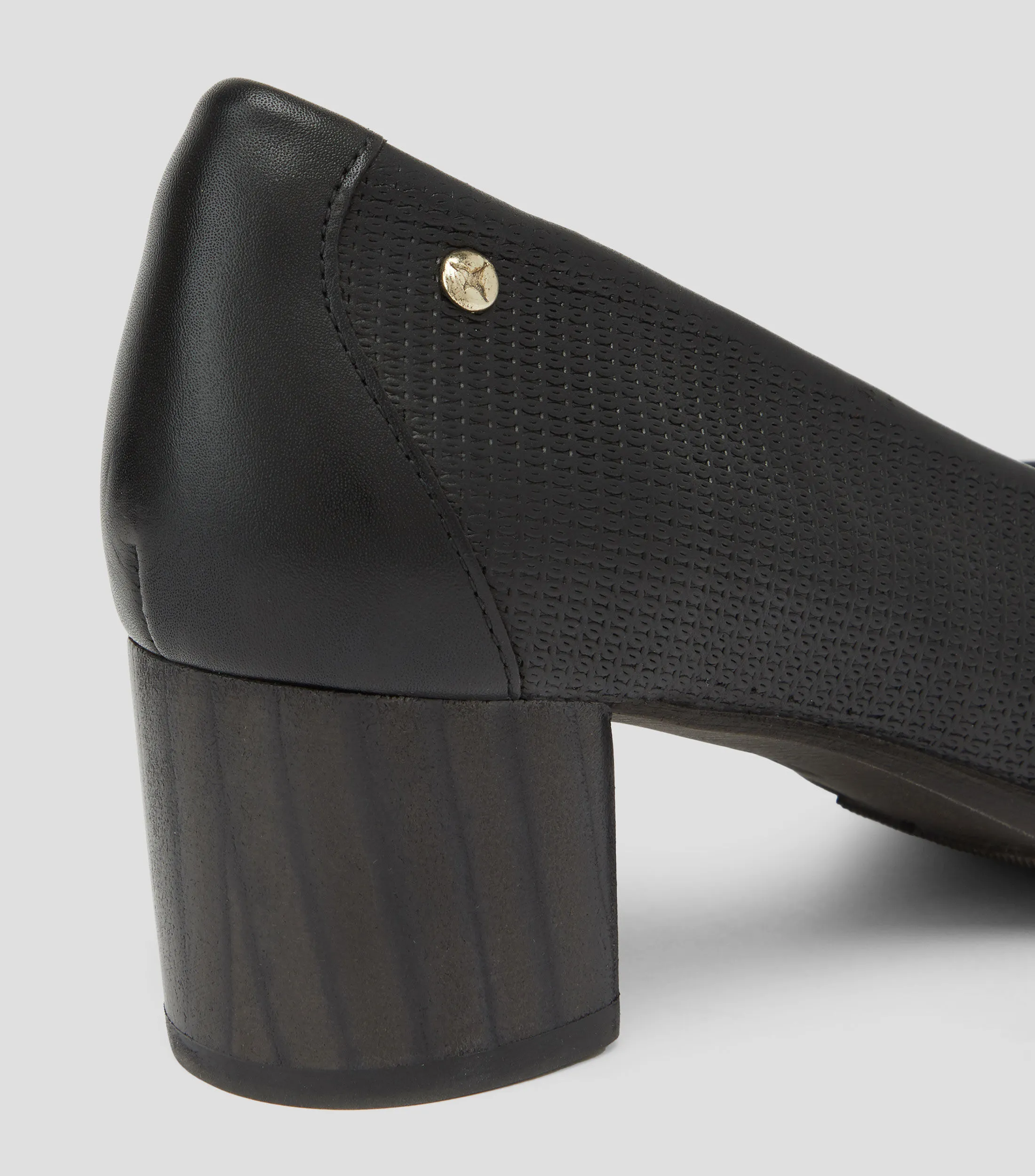 Pikolinos Zapatos de Vestir Oxford Calafat en Piel de Tacón Bajo Media Luna Mujer
