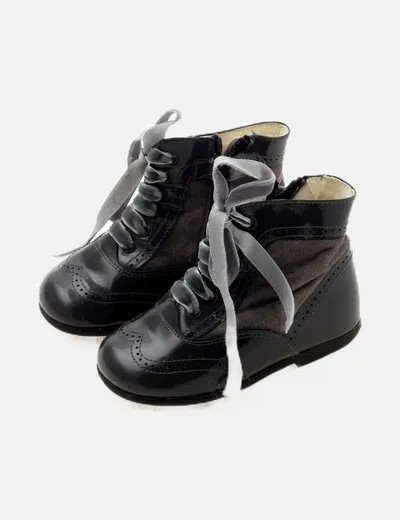 Pirufin Botín gris cordones