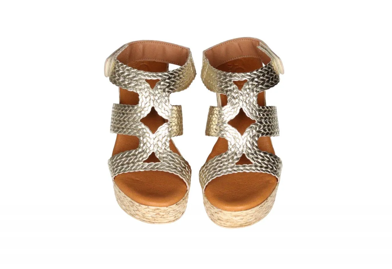 Sandalia Piel Oro Tiras Trenzadas Pulsera Velcro CuÑa Alta