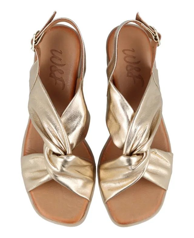 SANDALIAS DE TACóN DORADAS LARIOS W&F 21500