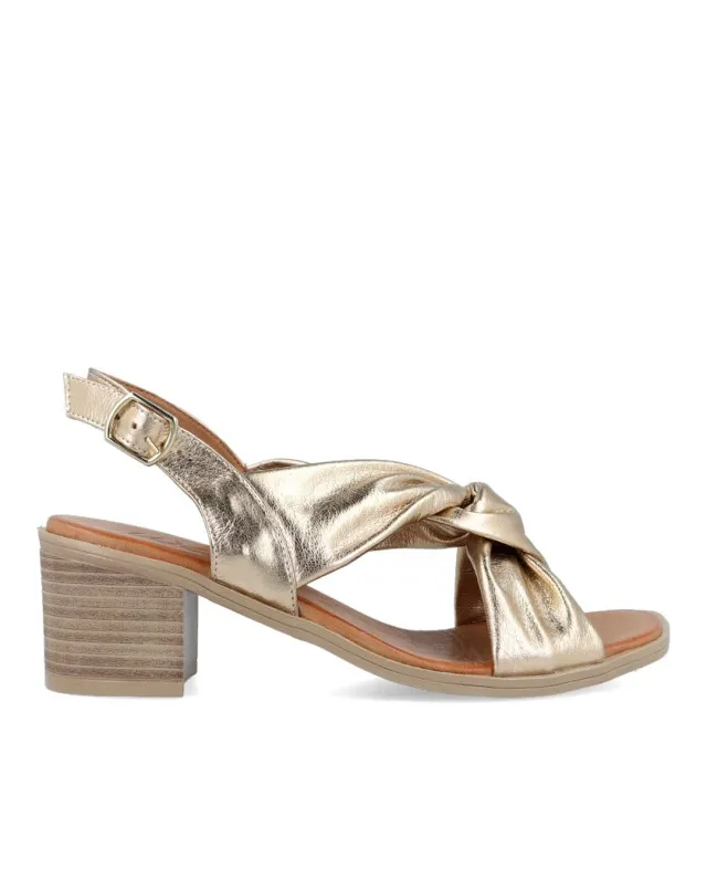 SANDALIAS DE TACóN DORADAS LARIOS W&F 21500