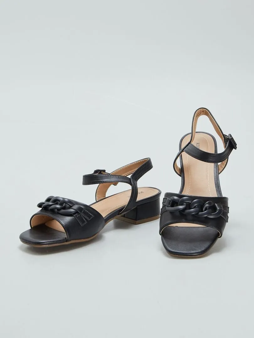 SANDALIAS DE TACóN  NEGRO