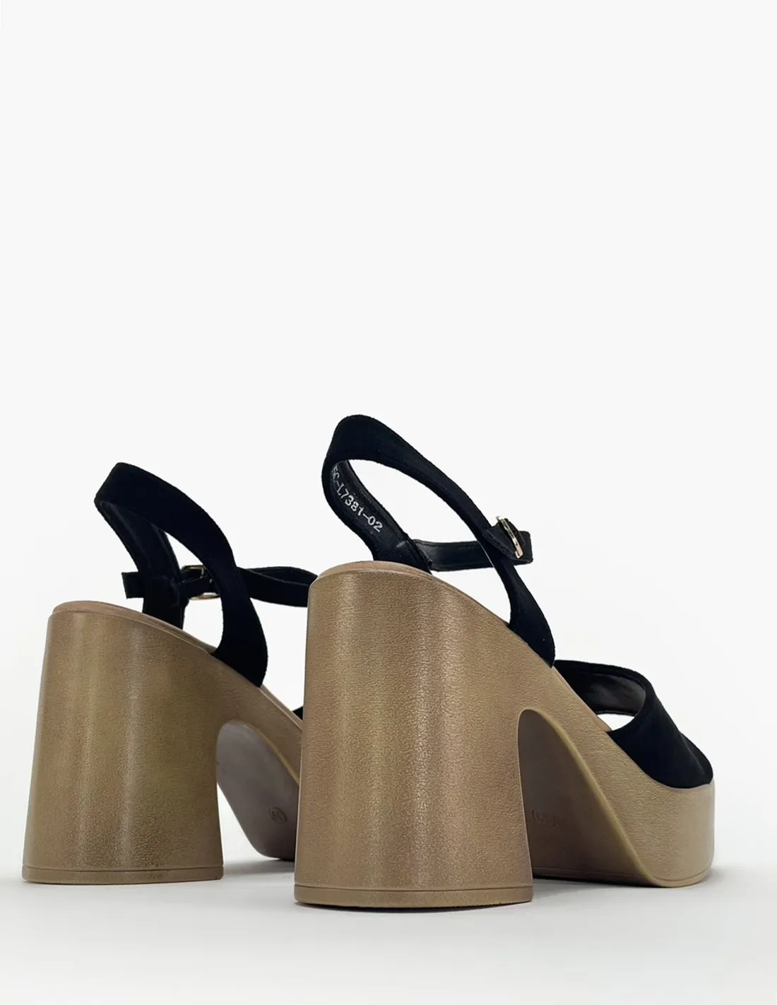 Sandalias negras | Inna