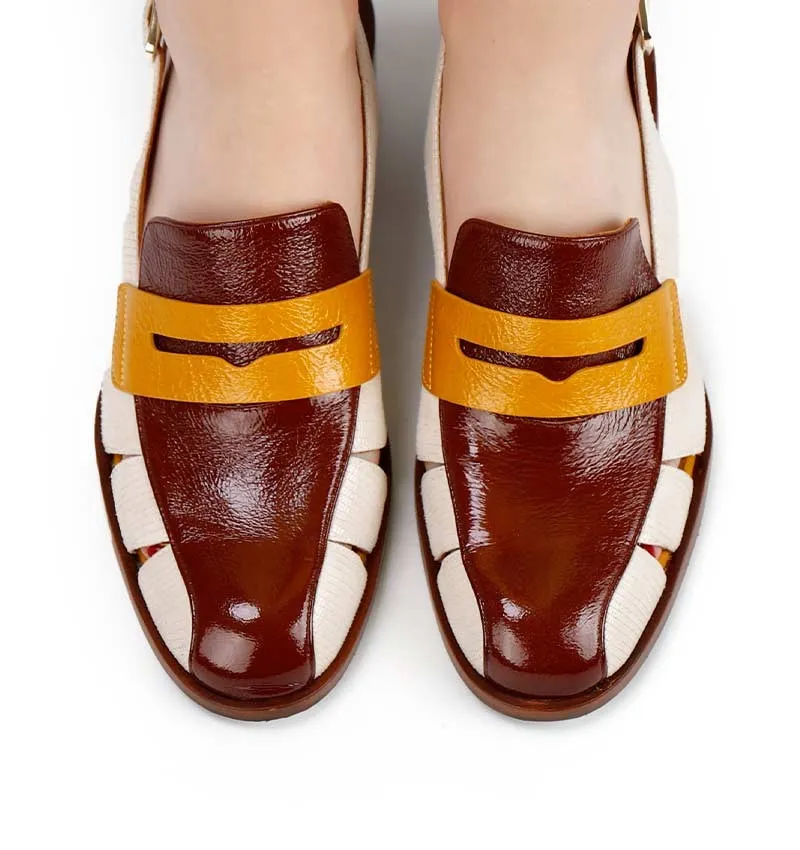 SENDAL WHITE AND BROWN