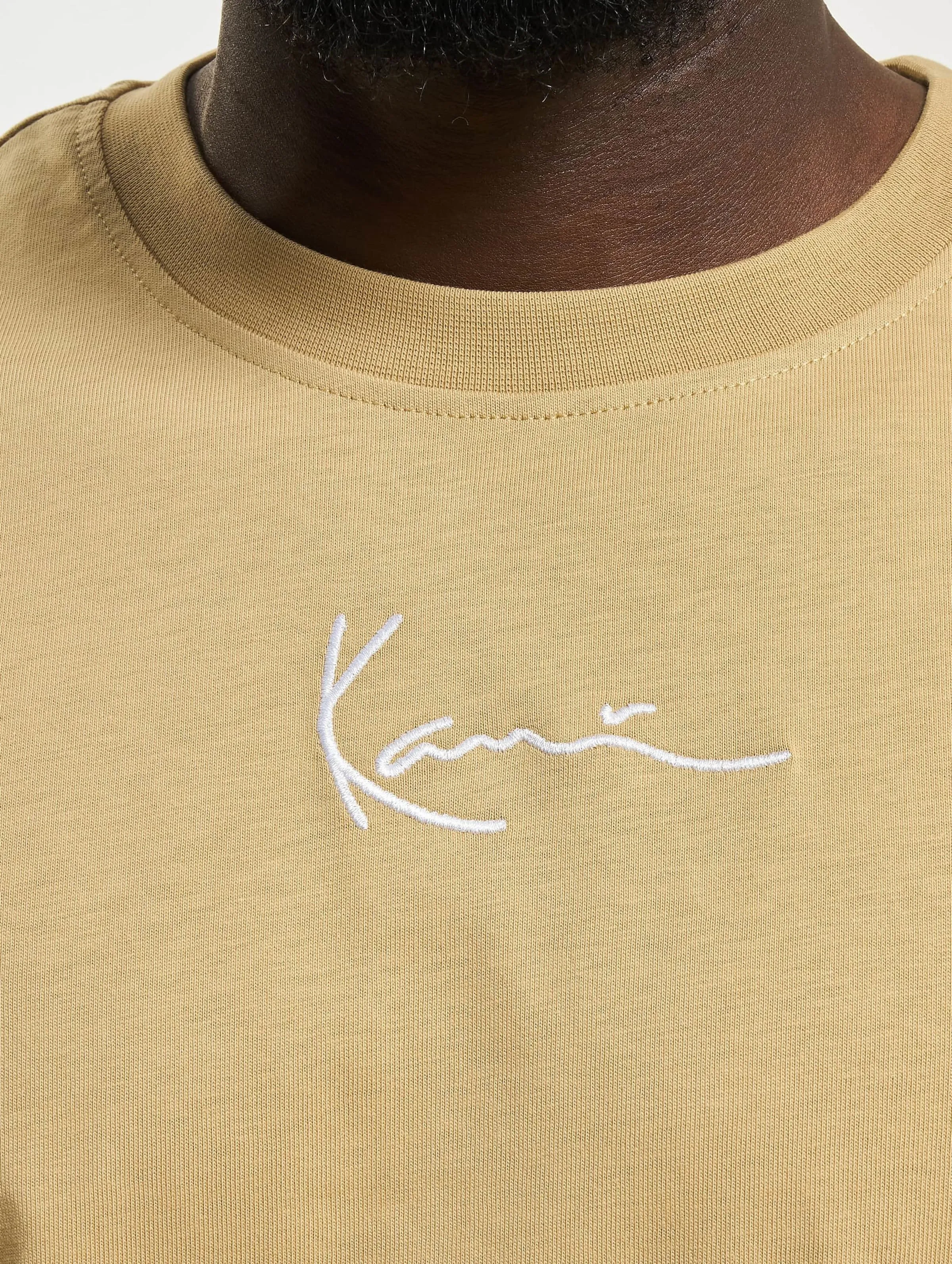 Small Signature Essential